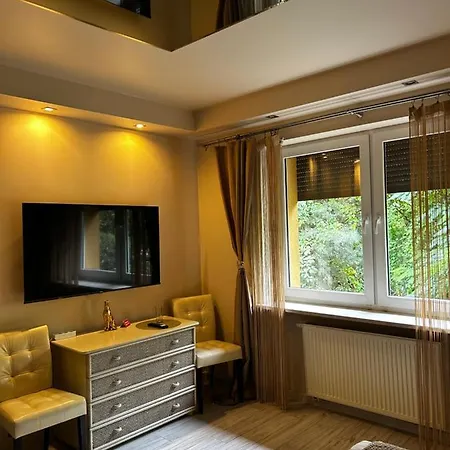 Beigeroom